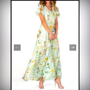 MOCIEM Green Floral Maxi Dress XL.  NWT!
